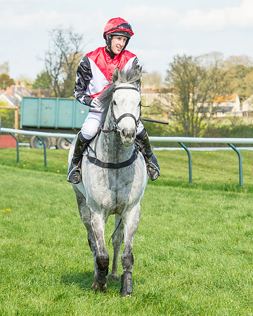 Race 4 - Novice riders (90 of 103).jpg