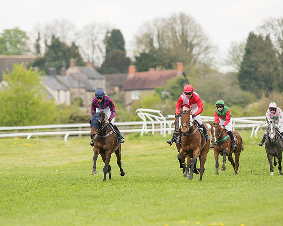 Race 2 - Aga Open Maiden (93 of 151).jpg