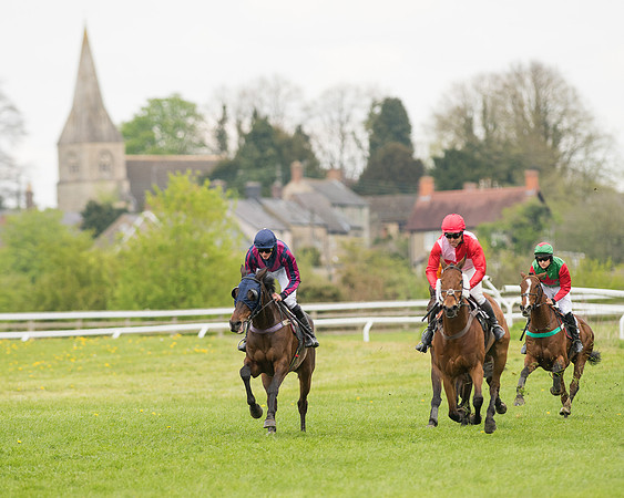 Race 2 - Aga Open Maiden (95 of 151).jpg