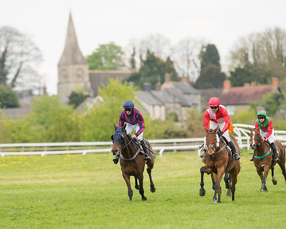 Race 2 - Aga Open Maiden (96 of 151).jpg
