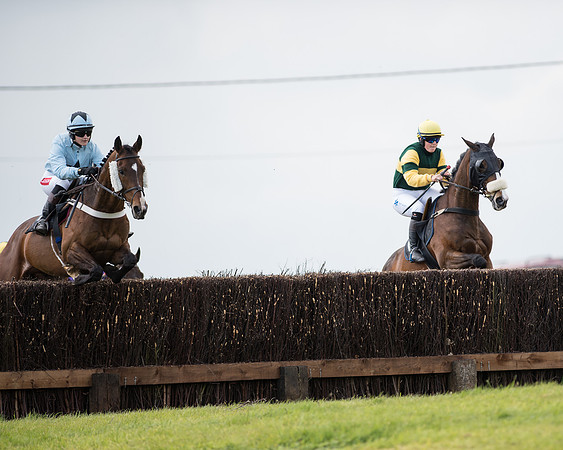 Race 2 - Novice Riders race (25 of 65).jpg
