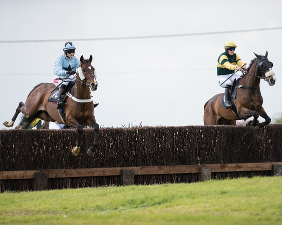 Race 2 - Novice Riders race (26 of 65).jpg