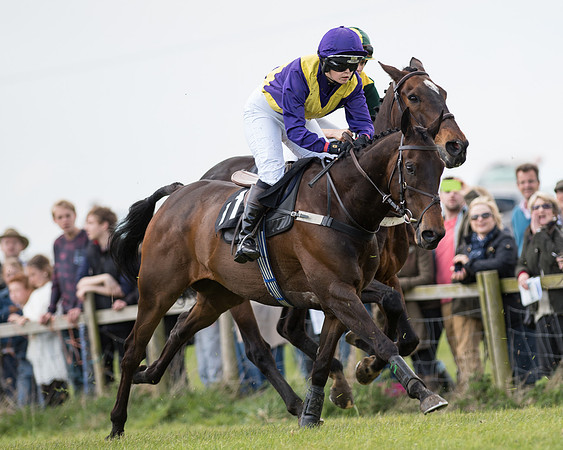 Race 2 - Novice Riders race (32 of 65).jpg