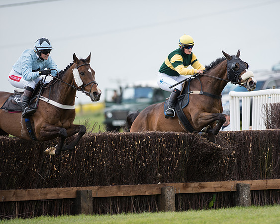 Race 2 - Novice Riders race (42 of 65).jpg