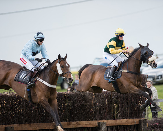 Race 2 - Novice Riders race (43 of 65).jpg