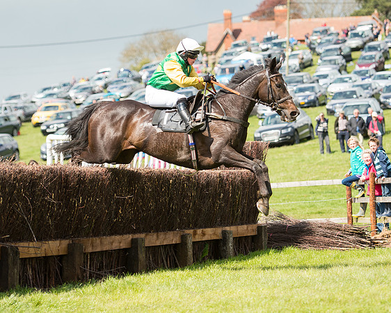 Race 2 - Novice Riders race (45 of 65).jpg