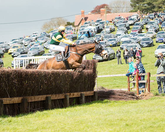 Race 2 - Novice Riders race (47 of 65).jpg