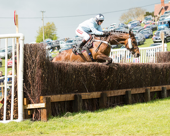 Race 2 - Novice Riders race (50 of 65).jpg