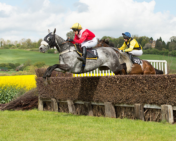 Race 4 - Fernie Gold Cup (4 of 78).jpg