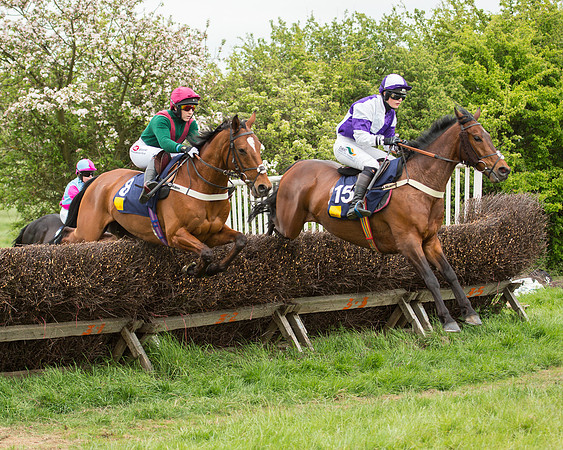 Race 4 - Ladies Open Race (10 of 52).jpg