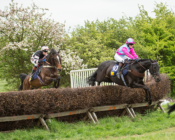 Race 4 - Ladies Open Race (13 of 52).jpg