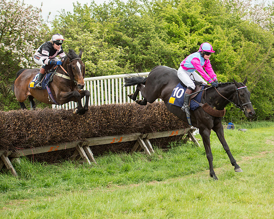 Race 4 - Ladies Open Race (15 of 52).jpg