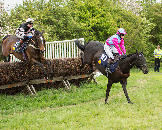 Race 4 - Ladies Open Race (16 of 52).jpg