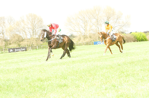 Kimblewick at Kimble Restricted Race