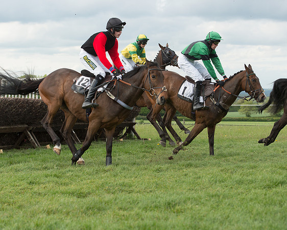 Race 6 - 2M4F Maiden (67 of 112).jpg