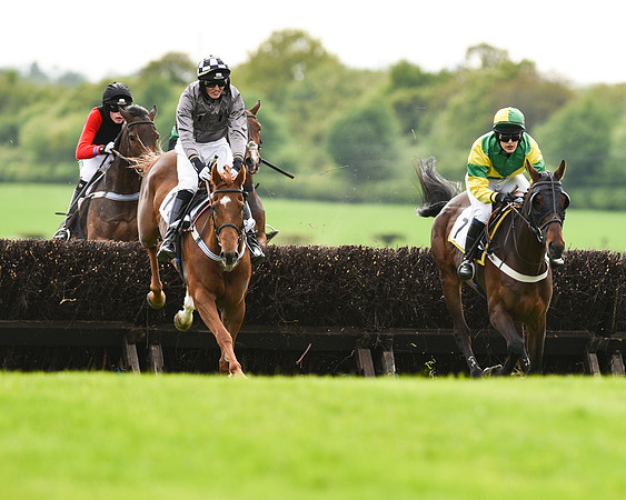 Race 6 - 2M4F Maiden (72 of 112).jpg
