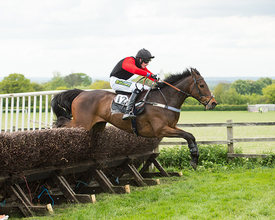 Race 6 - 2M4F Maiden (85 of 112).jpg