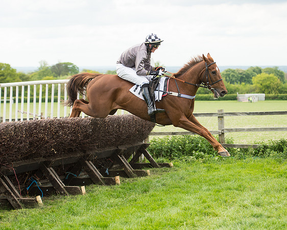 Race 6 - 2M4F Maiden (90 of 112).jpg