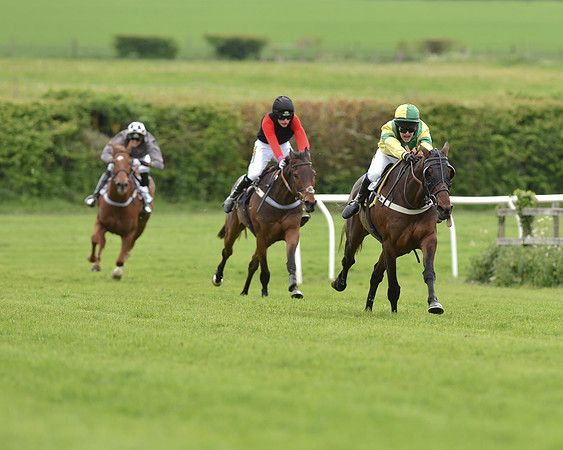 Race 6 - 2M4F Maiden (79 of 112).jpg