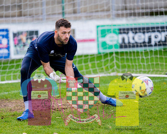 Chesham United 2 v 1 Chippenham Town (14 of 392)