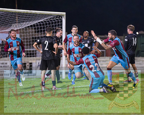 Chesham Utd 3 v 1 Chippenham Town (323 of 416)