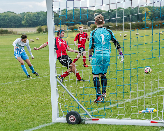 AFC Oaklands 2 v 1 Bengeo Trinity - Warm Up (153 of 297)