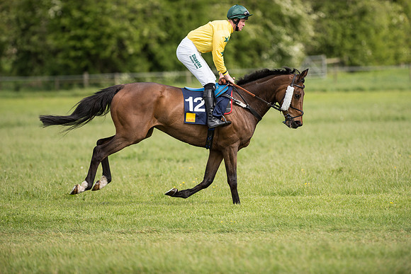 Race 4 - Novice Riders (40 of 133).jpg