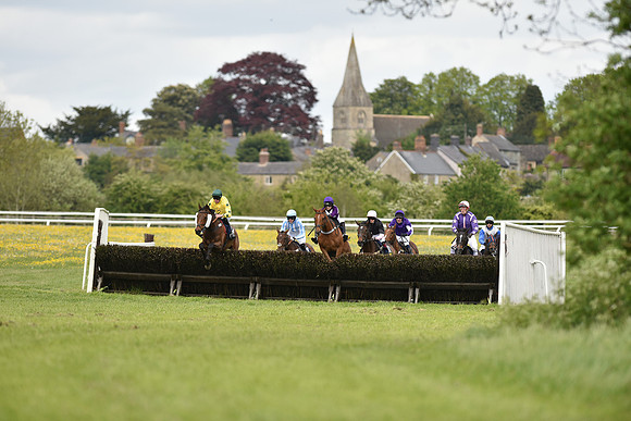 Race 4 - Novice Riders (55 of 133).jpg