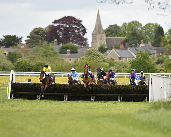 Race 4 - Novice Riders (56 of 133).jpg