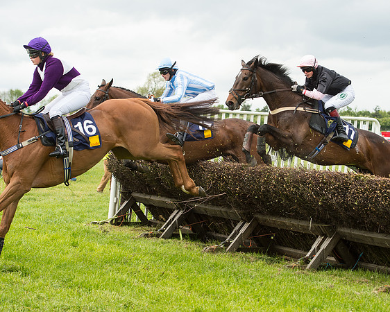 Race 4 - Novice Riders (70 of 133).jpg