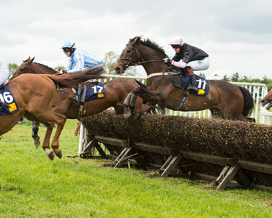 Race 4 - Novice Riders (71 of 133).jpg