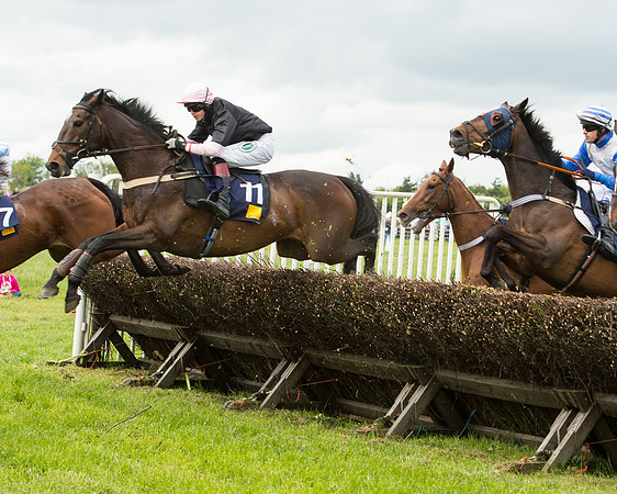 Race 4 - Novice Riders (72 of 133).jpg
