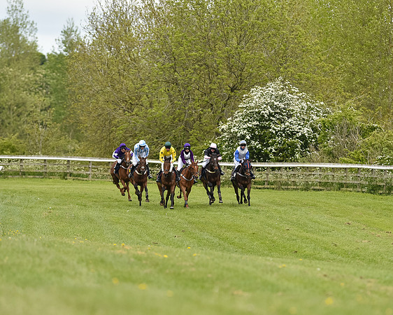 Race 4 - Novice Riders (83 of 133).jpg