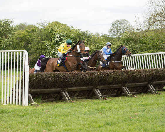 Race 4 - Novice Riders (88 of 133).jpg