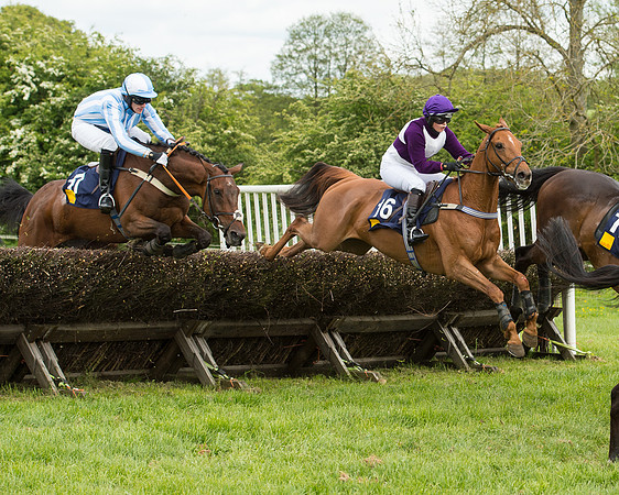 Race 4 - Novice Riders (94 of 133).jpg