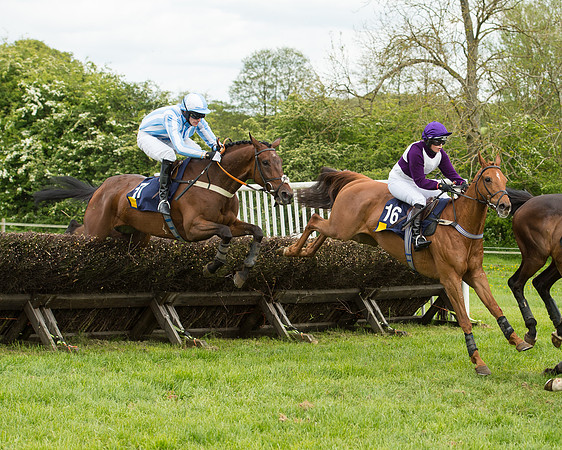Race 4 - Novice Riders (95 of 133).jpg