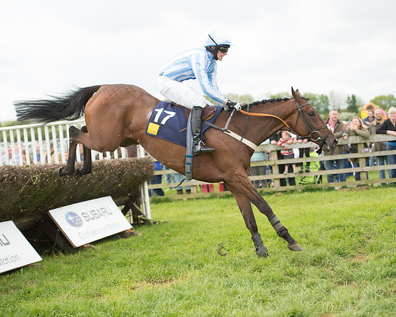 Race 4 - Novice Riders (105 of 133).jpg