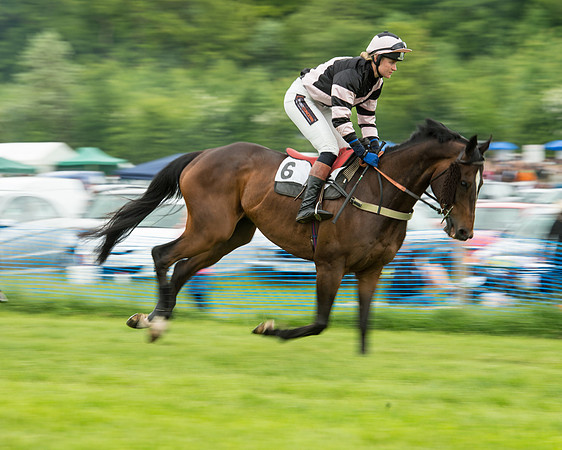 Race 4 - Ladies Open Race (32 of 125).jpg