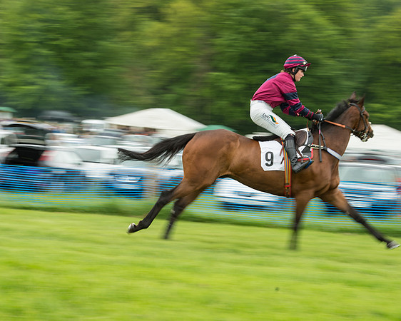 Race 4 - Ladies Open Race (46 of 125).jpg