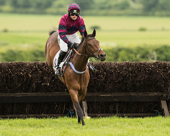 Race 4 - Ladies Open Race (58 of 125).jpg