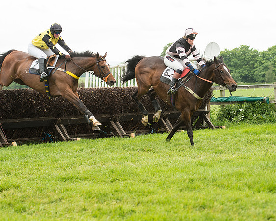 Race 4 - Ladies Open Race (75 of 125).jpg