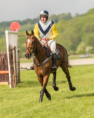 Race 6 - Open Maiden Race (70 of 180).jpg
