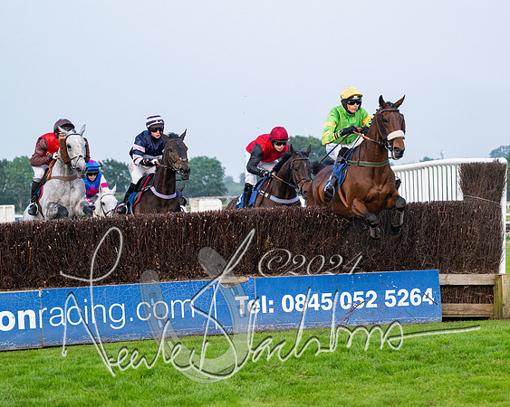 Race 5 - Peter Wright Handicap (47 of 117)