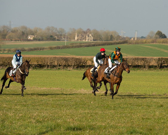 Race 5 - Pegasus Club Members Race (20 of 101).jpg