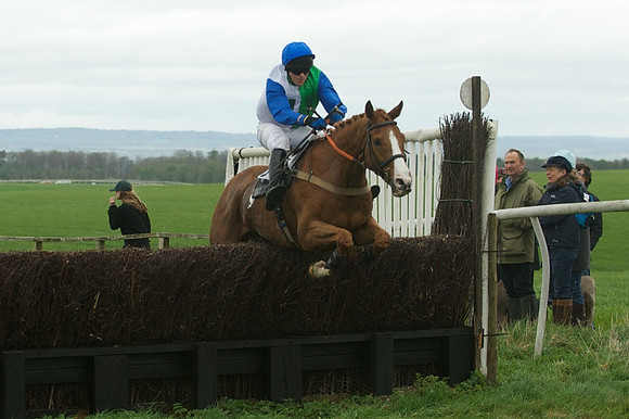 Race 4 - Novice riders 52