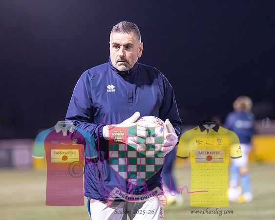 Slough Town 3 v 0 Chesham Utd (61 of 303)