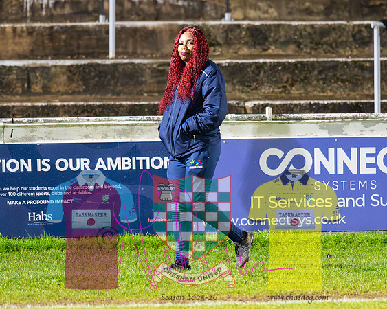 Chesham United 3 v 2 MK Dons (18 of 414)