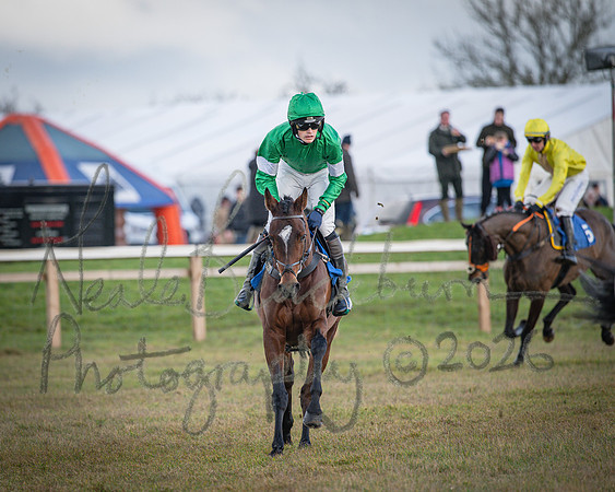 Race 1 - 2m4f Maiden (116 of 460)