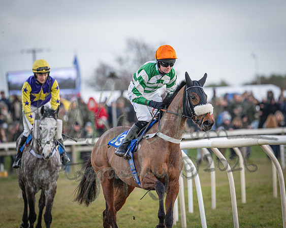 Race 1 - 2m4f Maiden (136 of 460)