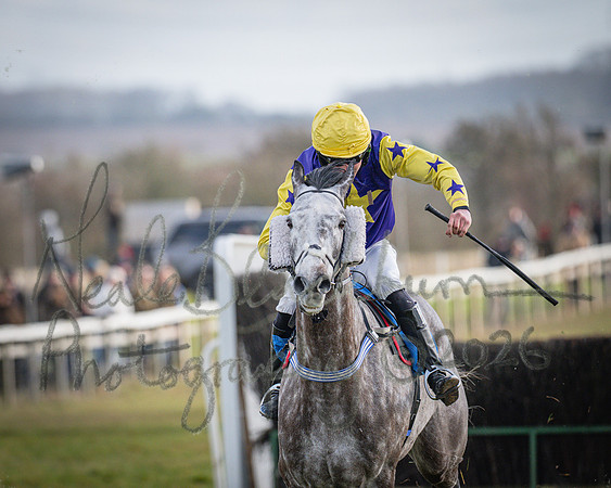 Race 1 - 2m4f Maiden (259 of 460)